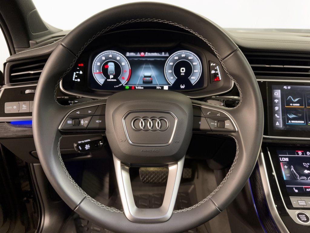 Certified 2025 Audi Q7 2.0T Premium w/ Convenience Plus Package AWD/4WD image 10