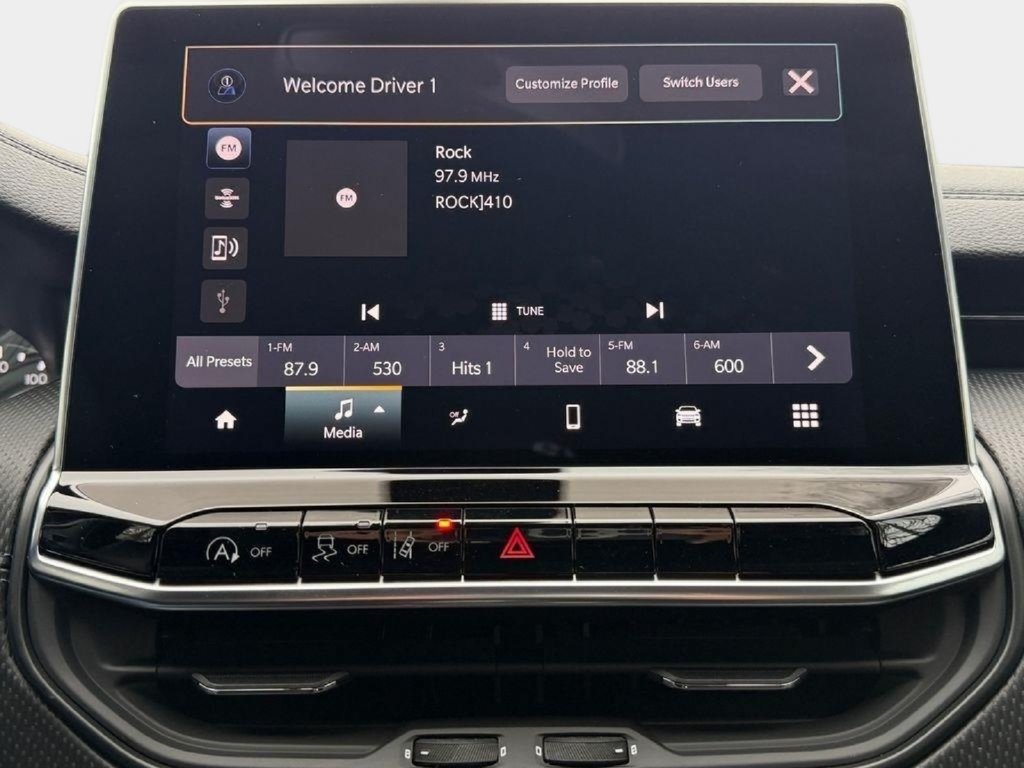 New 2026 Jeep Compass Latitude AWD/4WD image 19