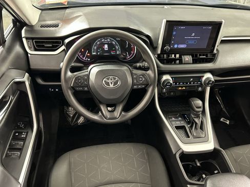Used 2024 Toyota RAV4 XLE FWD image 21