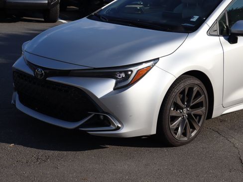 Used 2024 Toyota Corolla XSE FWD image 17