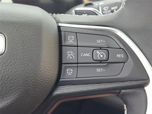 New 2025 Jeep Grand Cherokee Laredo w/ Luxury Tech Group I image 36