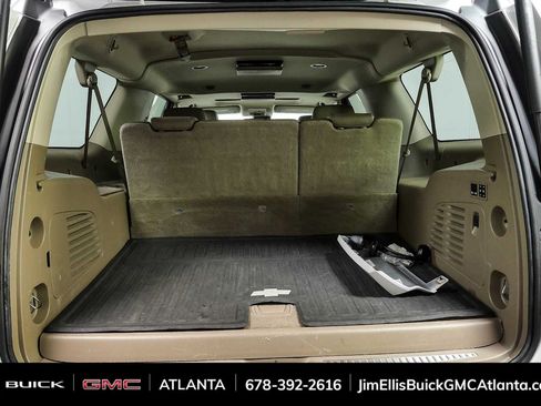 Used 2016 Chevrolet Suburban LT RWD image 32