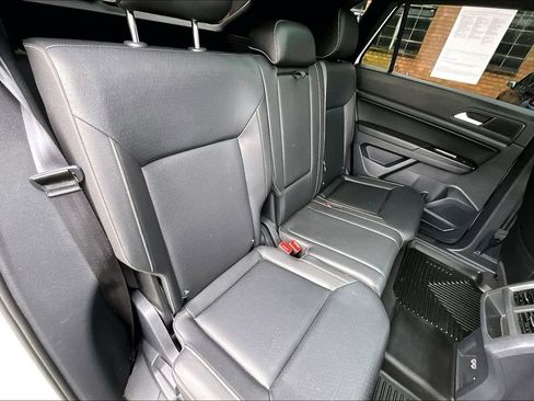 Used 2020 Volkswagen Atlas Cross Sport SEL AWD/4WD image 25