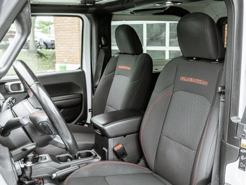 Used 2021 Jeep Wrangler Rubicon w/ Uconnect 4C Nav & Sound Group AWD/4WD image 7