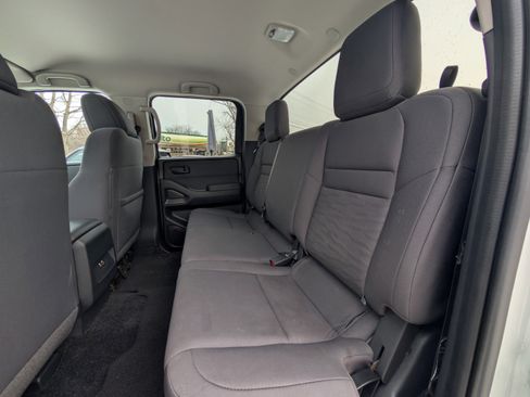 Used 2023 Nissan Frontier S w/ Technology Package image 30