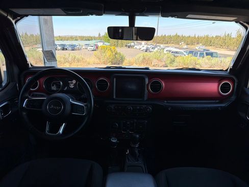 Used 2020 Jeep Wrangler Unlimited Rubicon AWD/4WD image 10