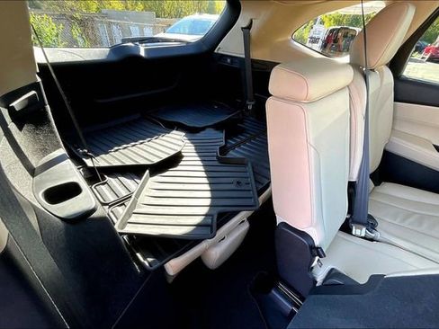 Used 2024 Acura MDX SH-AWD w/ Technology Package image 27