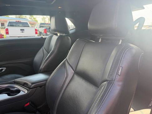 Used 2018 Dodge Challenger GT w/ Driver Convenience Group AWD/4WD image 13
