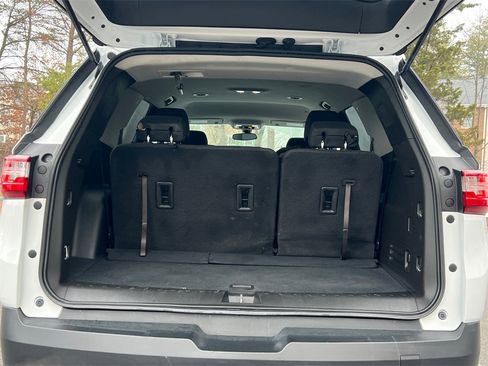 Used 2019 Chevrolet Traverse LS image 12