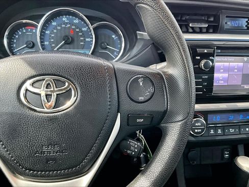 Used 2016 Toyota Corolla LE FWD image 25