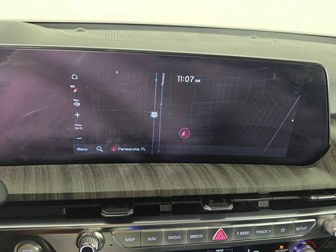 Used 2024 Kia Telluride SX w/ Towing Package image 26