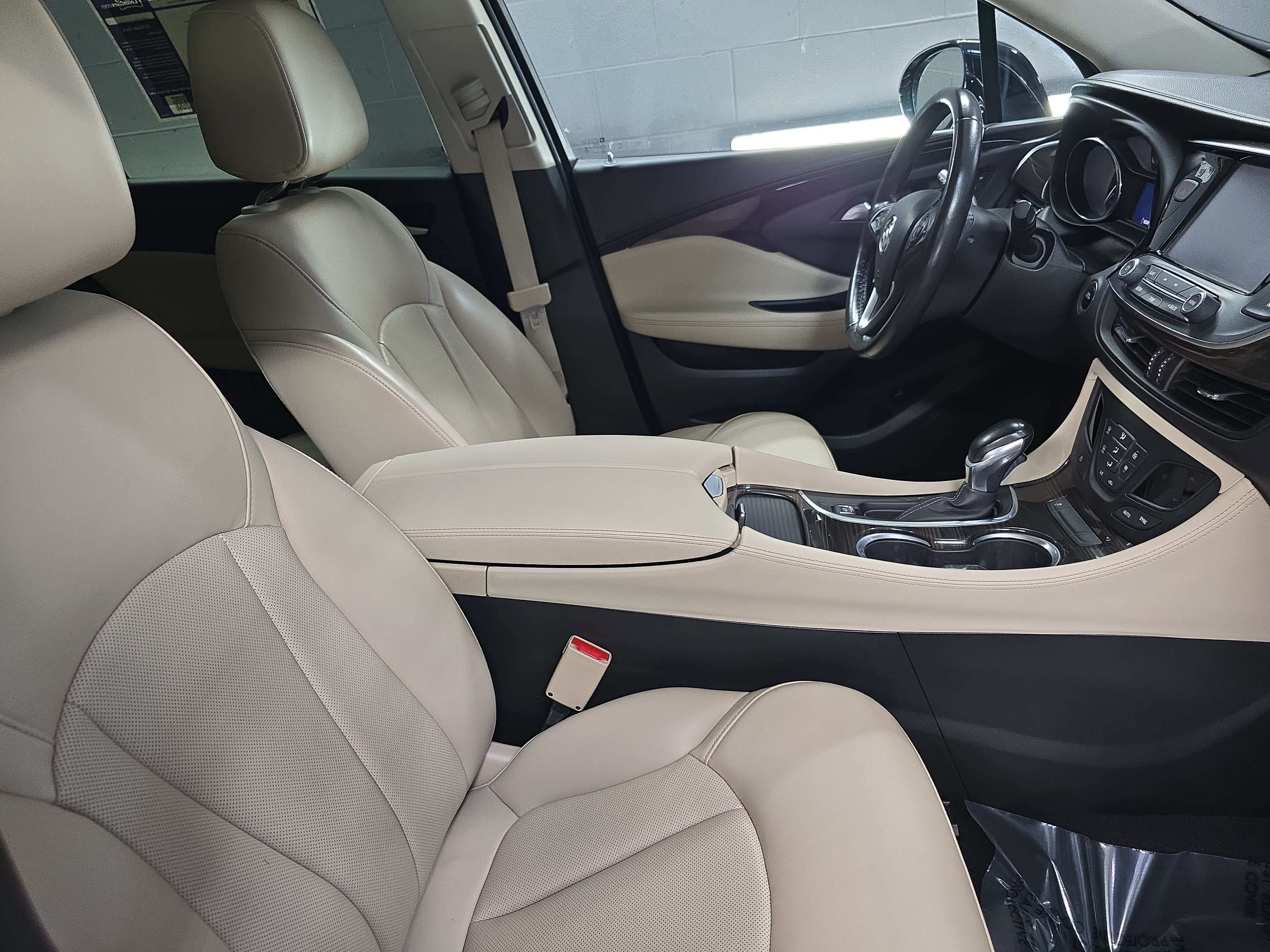 Used 2020 Buick Envision Essence w/ Experience Buick Package FWD image 10