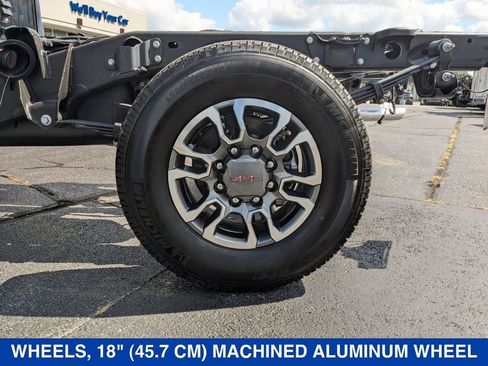 New 2025 GMC Sierra 3500 Pro w/ Convenience Package image 10