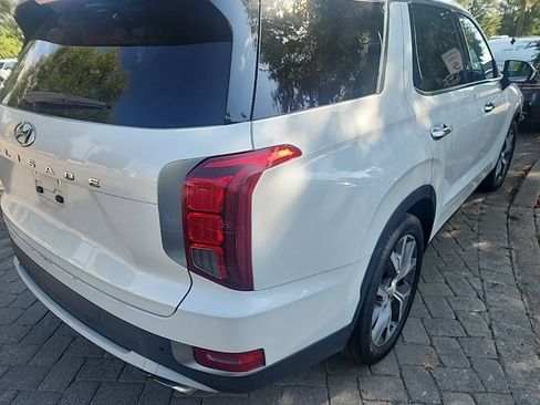 Used 2021 Hyundai Palisade SEL w/ Premium Package FWD image 4