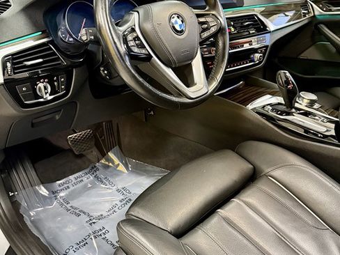 Used 2018 BMW 540i I image 10