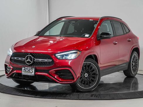 Used 2025 Mercedes-Benz GLA 250 image 1