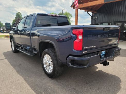 Used 2022 Chevrolet Silverado 2500 High Country w/ Z71 Off-Road Package AWD/4WD image 6