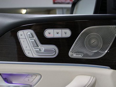 Used 2024 Mercedes-Benz GLE 450e 4MATIC w/ Warmth & Comfort Package image 21