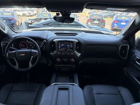 Used 2022 Chevrolet Silverado 1500 LTZ w/ LTZ Premium Package AWD/4WD image 13