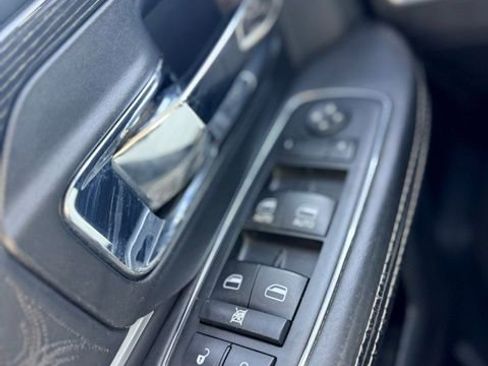 Used 2014 RAM 2500 Limited image 15