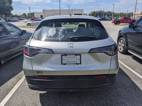 Used 2023 Honda HR-V LX image 19
