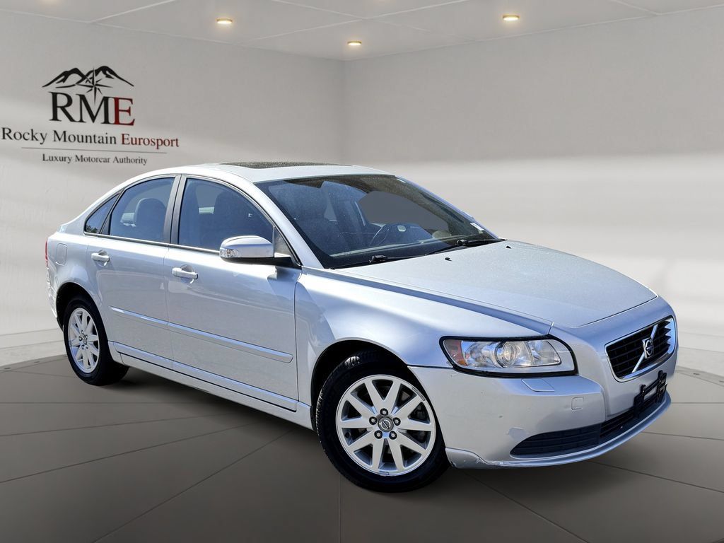 Used 2008 Volvo S40 2.4i FWD image 1