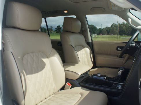 Used 2022 Nissan Armada Platinum w/ Captain's Chairs Package RWD image 26