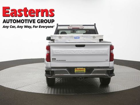 Used 2021 Chevrolet Silverado 1500 LT AWD/4WD image 38