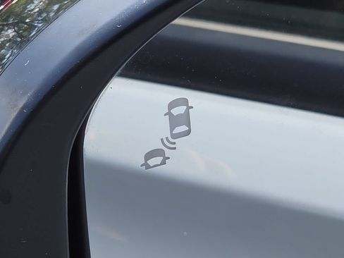 Certified 2023 Honda HR-V Sport image 15
