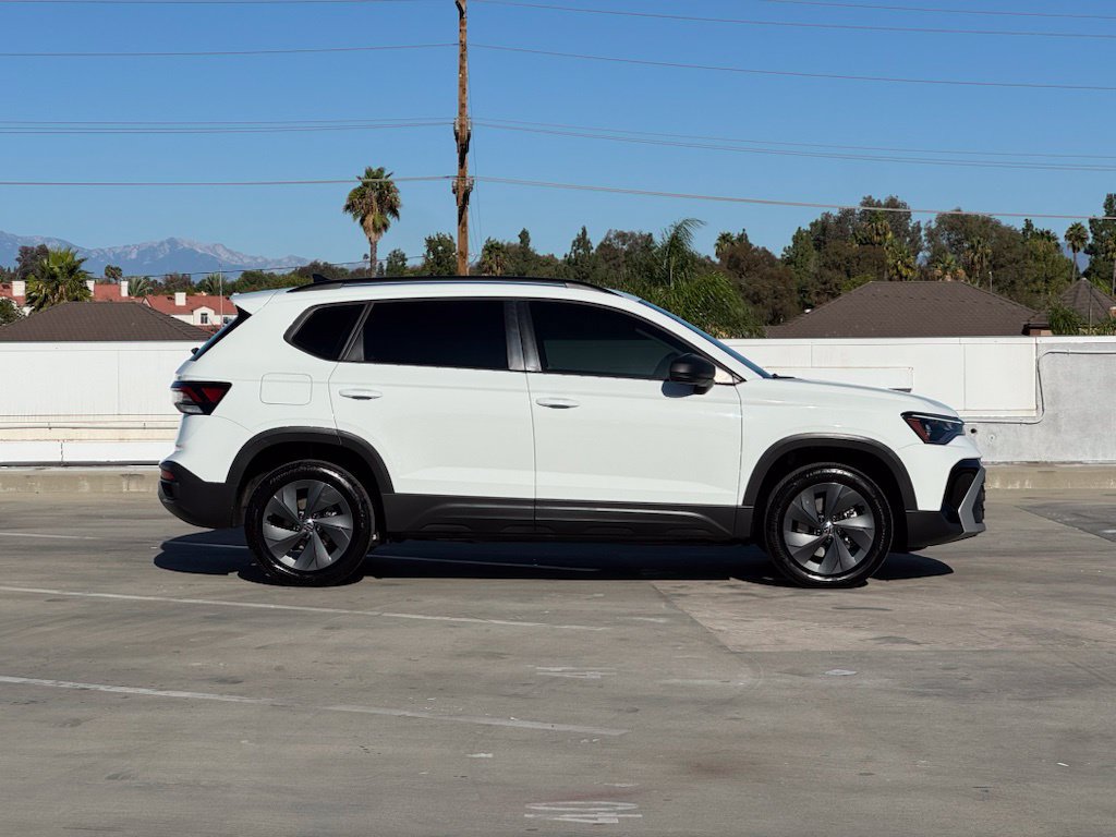 Used 2025 Volkswagen Taos S FWD image 29