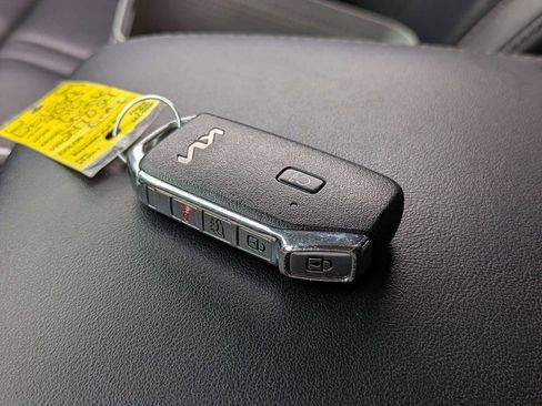 Used 2023 Kia Sorento EX FWD image 32