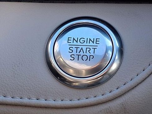 New 2026 Lincoln Nautilus Premier image 14