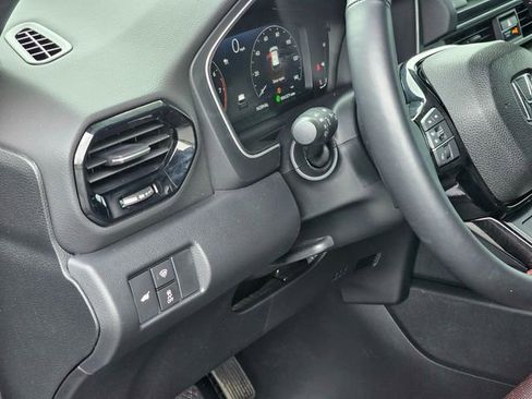 Used 2025 Honda Pilot Black Edition image 17