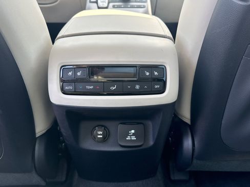 Used 2025 Hyundai Palisade Calligraphy FWD image 25