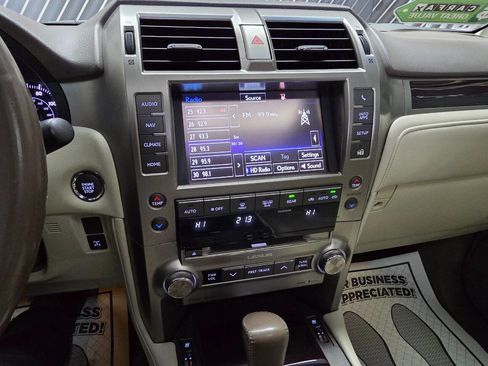 Used 2017 Lexus GX 460 image 23