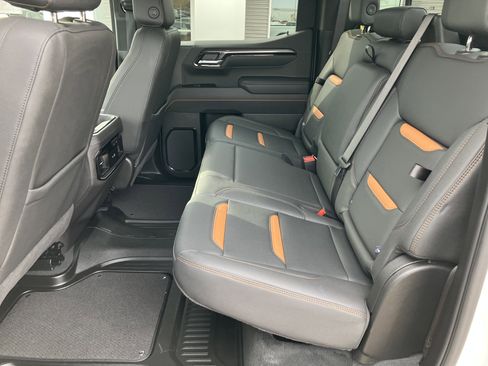 Used 2025 GMC Sierra 1500 AT4 w/ AT4 Premium Package image 14