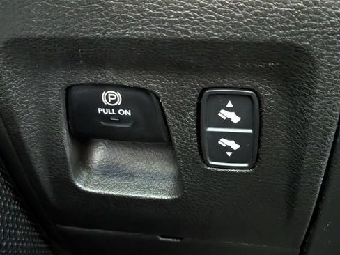 Used 2022 RAM 1500 Laramie RWD image 25