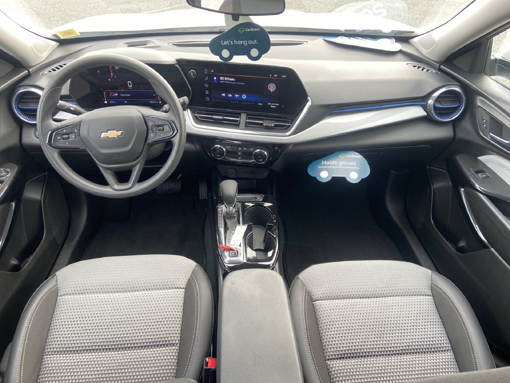 Certified 2024 Chevrolet Trax LT FWD image 19