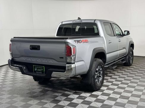 Used 2022 Toyota Tacoma TRD Off-Road AWD/4WD image 10