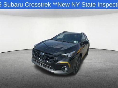 Used 2025 Subaru Crosstrek 2.5i Sport AWD/4WD image 3