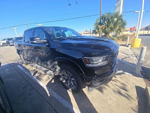Used 2019 RAM 1500 Laramie w/ Sport Appearance Package image 8