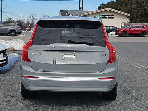 Used 2025 Volvo XC90 B6 Plus image 13