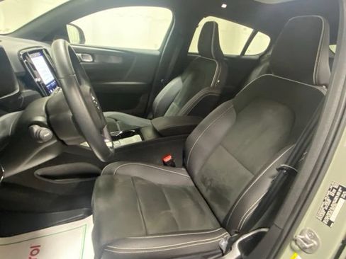 Used 2023 Volvo C40 P8 Recharge Plus w/ Climate Package AWD/4WD image 10