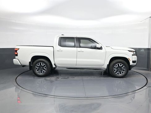 New 2026 Nissan Frontier SV w/ Tow Package image 4