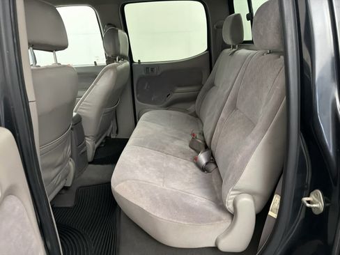 Used 2002 Toyota Tacoma PreRunner w/ SR5 Pkg w/ Chrome Pkg RWD image 14