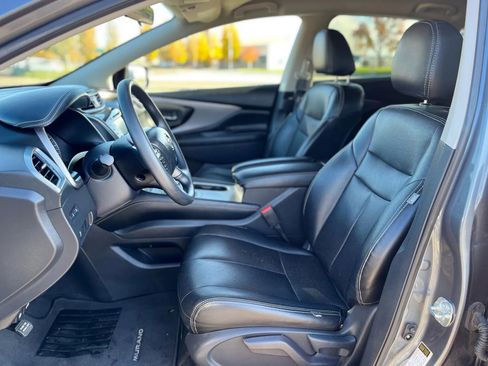 Used 2019 Nissan Murano S FWD image 10