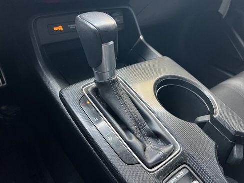 Used 2024 Honda Civic Sport image 15