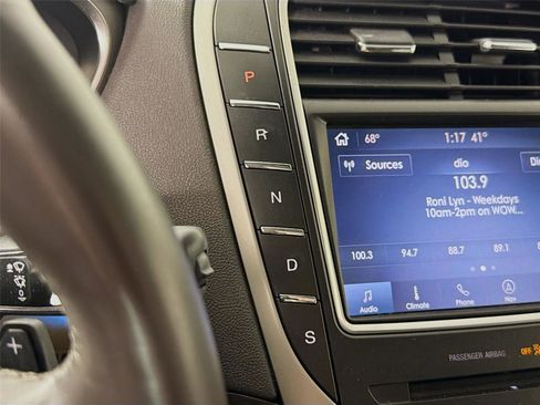 Used 2020 Lincoln Nautilus Reserve w/ Equipment Group 201A image 18