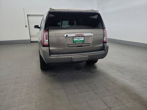 Used 2019 GMC Yukon Denali w/ Denali Ultimate Package AWD/4WD image 6