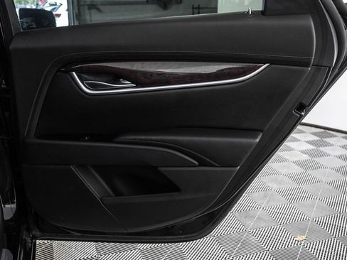 Used 2013 Cadillac XTS Premium AWD/4WD image 42
